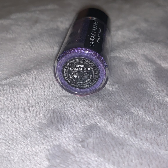 Anastasia Beverly Hills Vegan Royal Purple Loose Glitter✨ - Picture 3 of 9